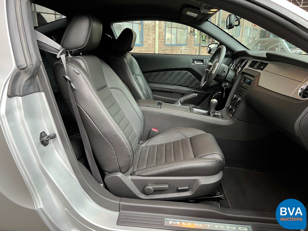 Ford Mustang GT 4.6 V8 305pk 2010, J-486-GG
