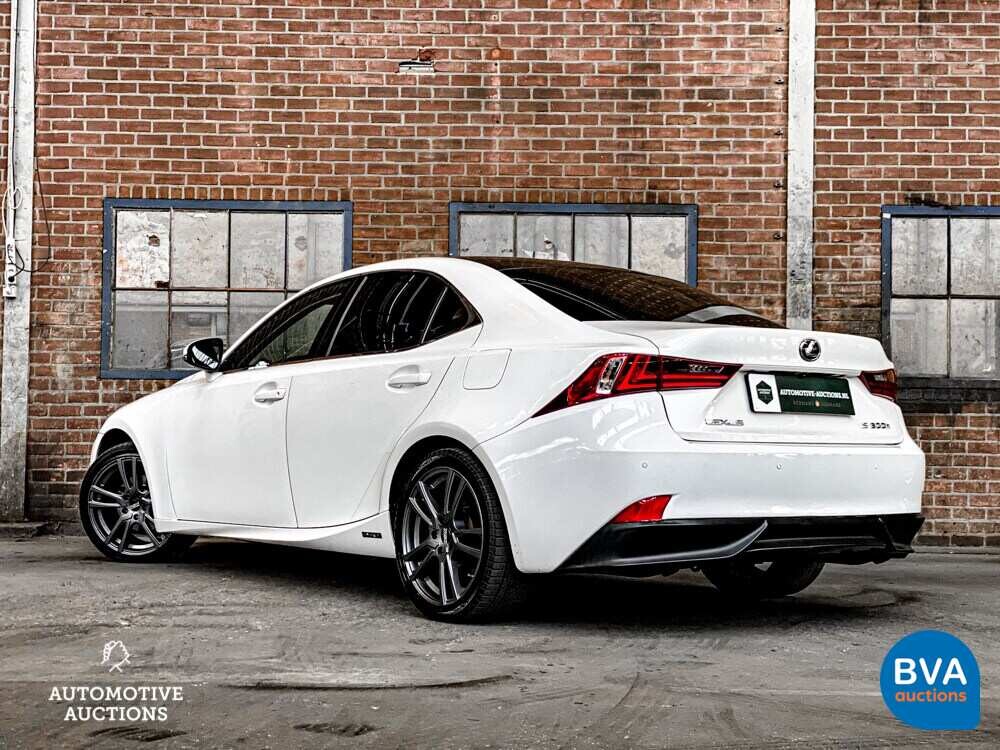 Lexus IS 300h Business Line Pro 181 PS 2014, GJ-921-D.