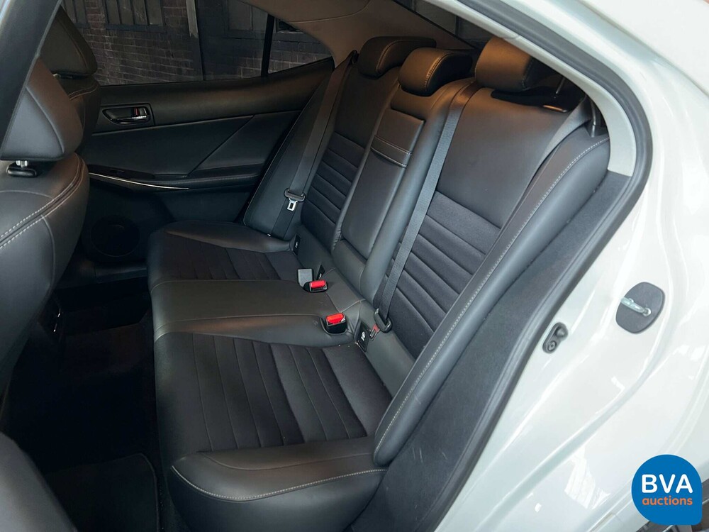 Lexus IS 300h Business Line Pro 181 PS 2014, GJ-921-D.