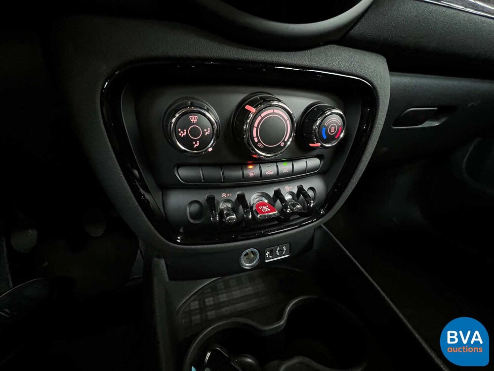 Mini Clubmann 1.5D 116 PS British Racing Green Mini Cooper 2016.