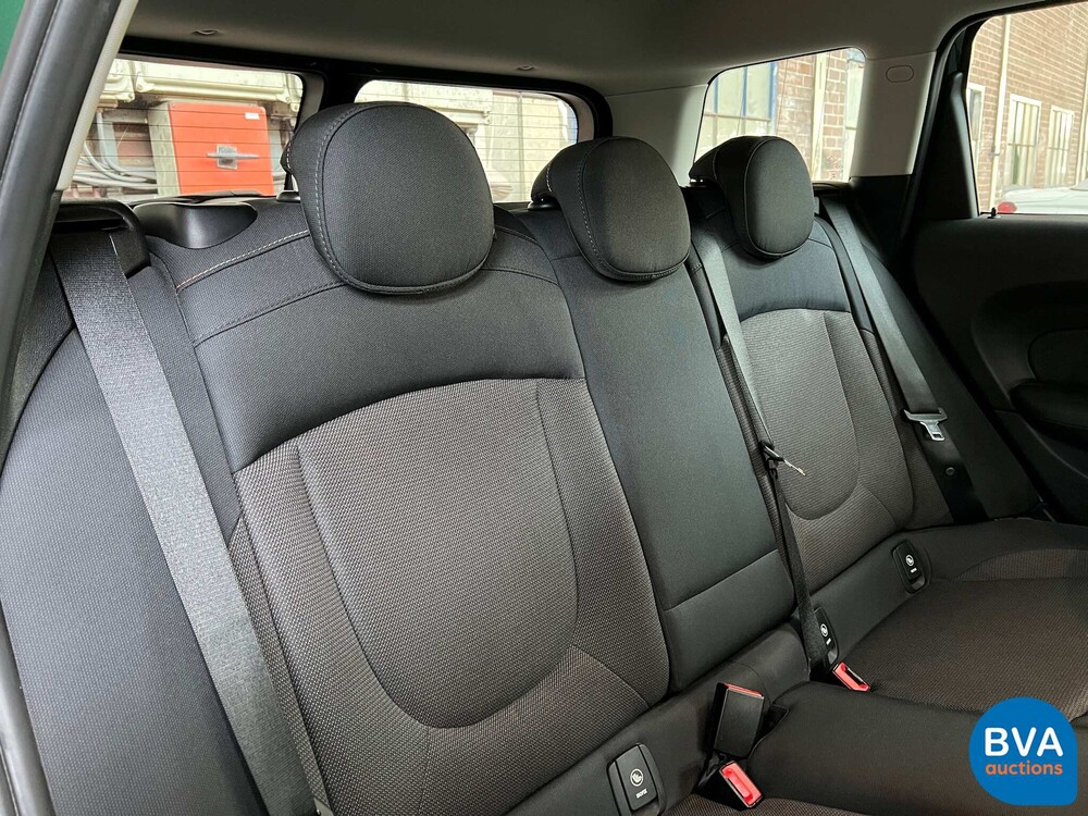 Mini Clubmann 1.5D 116 PS British Racing Green Mini Cooper 2016.