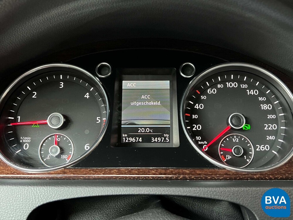 Volkswagen Passat Variant 2.0 TDI DSG6 140hp Highline, TL-401-H.