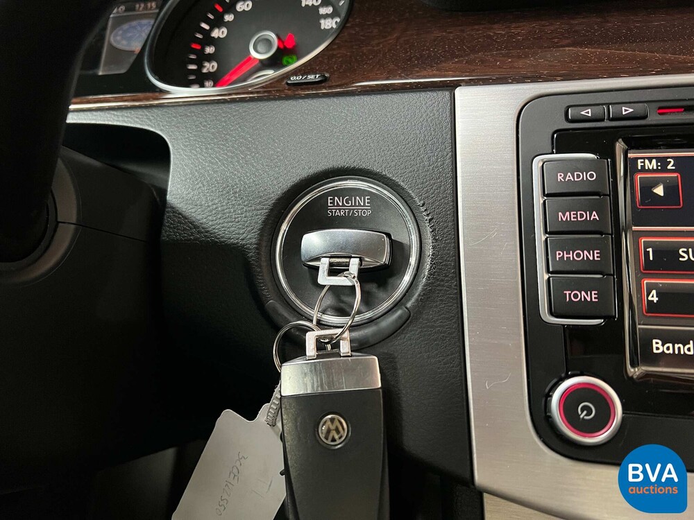 Volkswagen Passat Variant 2.0 TDI DSG6 140hp Highline, TL-401-H.