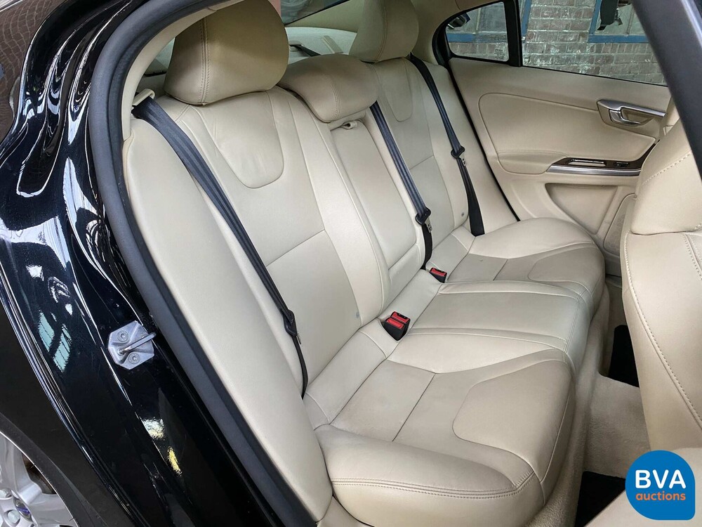 Volvo S60 2.5 Premier 255hp 2016, N-372-NJ.