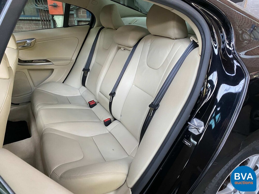 Volvo S60 2.5 Premier 255hp 2016, N-372-NJ.