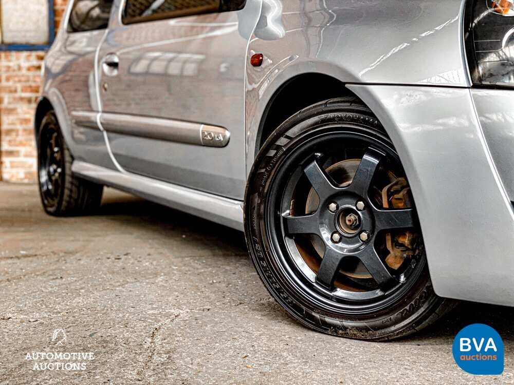 Renault Clio Sport RS2.0 172PS 2005 -YOUNGTIMER-.