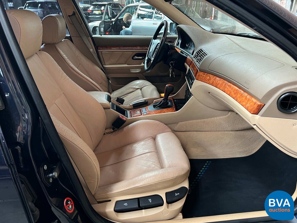 1998 BMW Alpina B10 V8 E39 sedan 347hp.