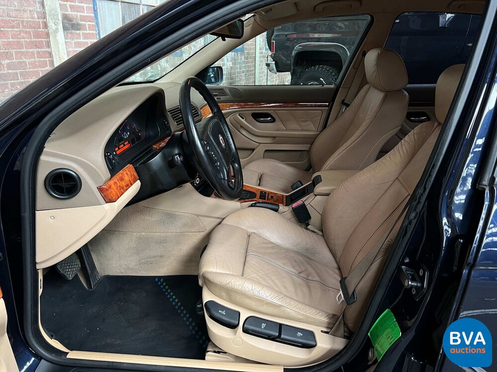 1998 BMW Alpina B10 V8 E39 sedan 347hp.