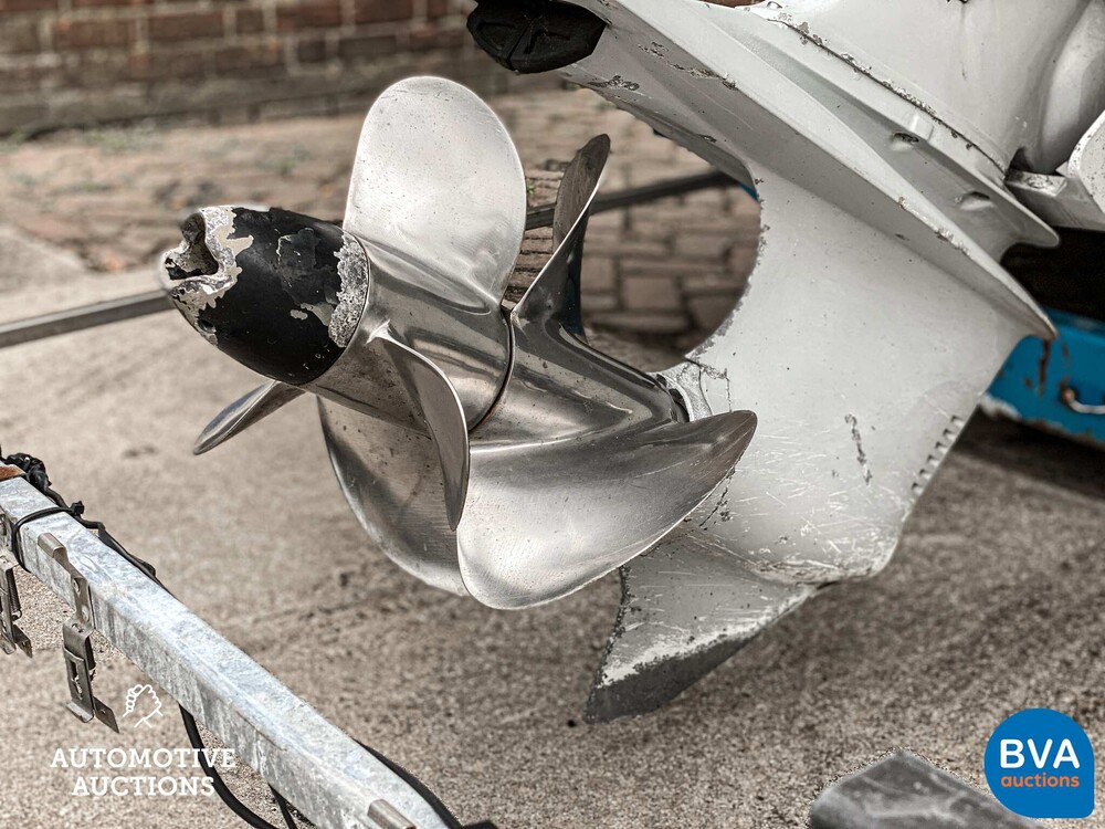 Formula 271SR1 Speedboat 230hp with trailer 1996, 54-56-YB -NO RESERVE-.