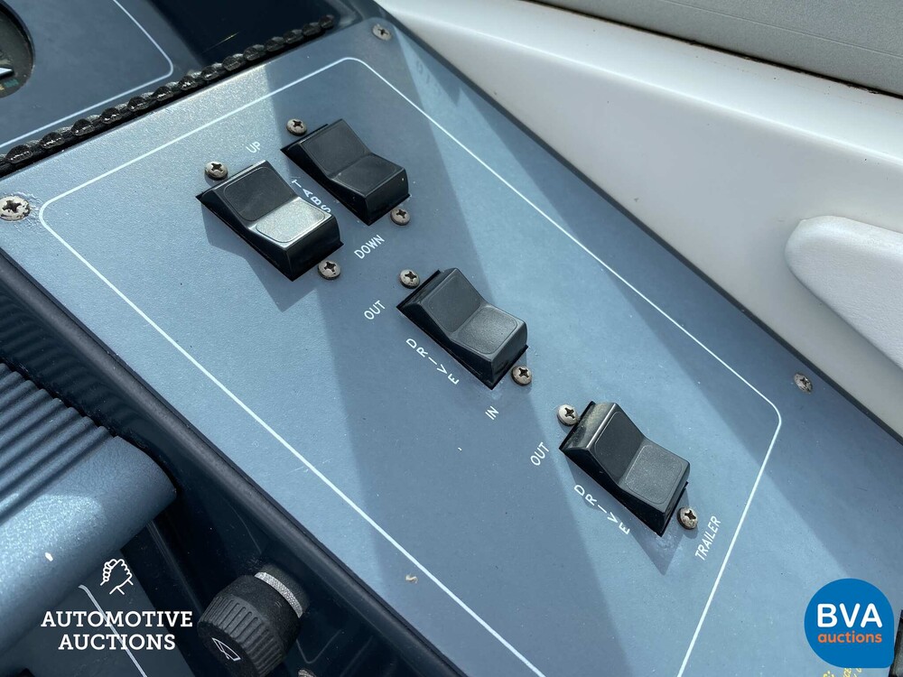 Formula 271SR1 Speedboat 230hp with trailer 1996, 54-56-YB -NO RESERVE-.