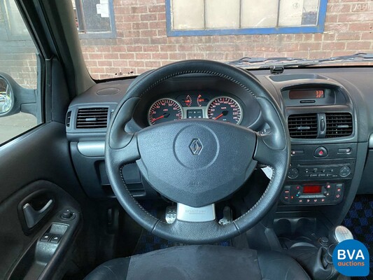 Renault Sport Clio RS2.0 2004 -YOUNGTIMER-.