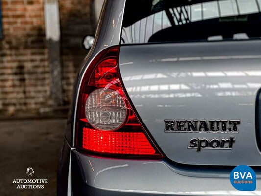 Renault Sport Clio RS 2.0 2004 -YOUNGTIMER-.