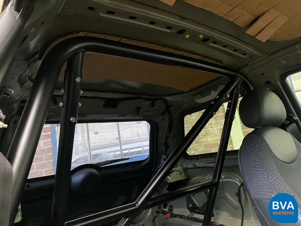 Mini Cooper S 1.6 163pk 2003 Race CIRCUIT-AUTO, 9-SBP-43