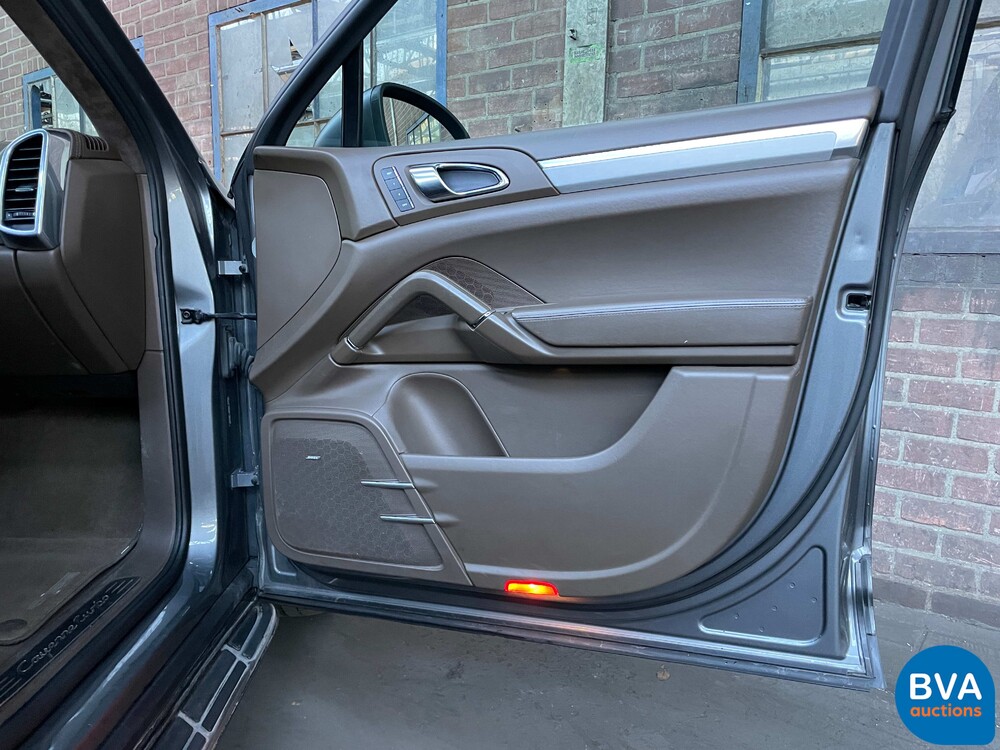 Porsche Cayenne Turbo 4.8 V8 500pk 2010