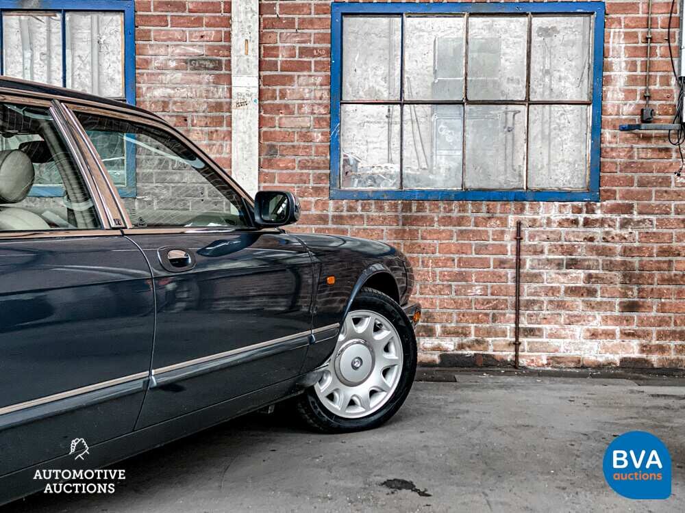 Daimler Super V8 Lang 370pk 2001