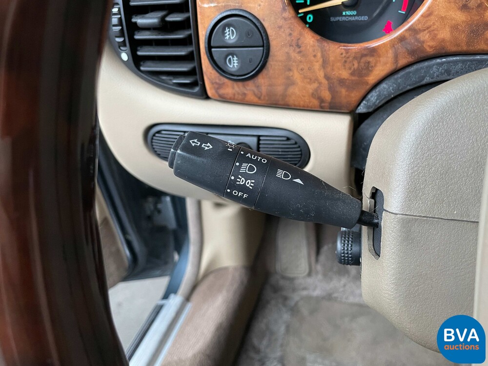 Daimler Super V8 Lang 370pk 2001