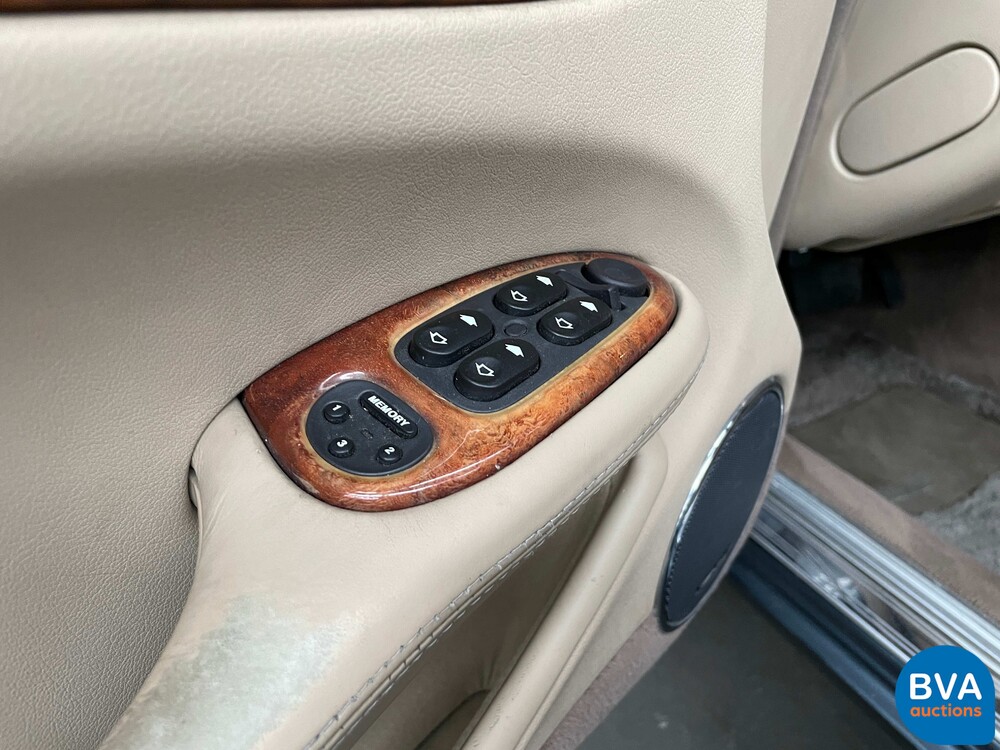 Daimler Super V8 Lang 370pk 2001