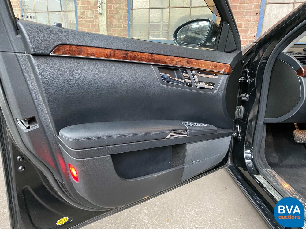 Mercedes-Benz S500L Prestige Plus 5.0 V8 388pk 2006
