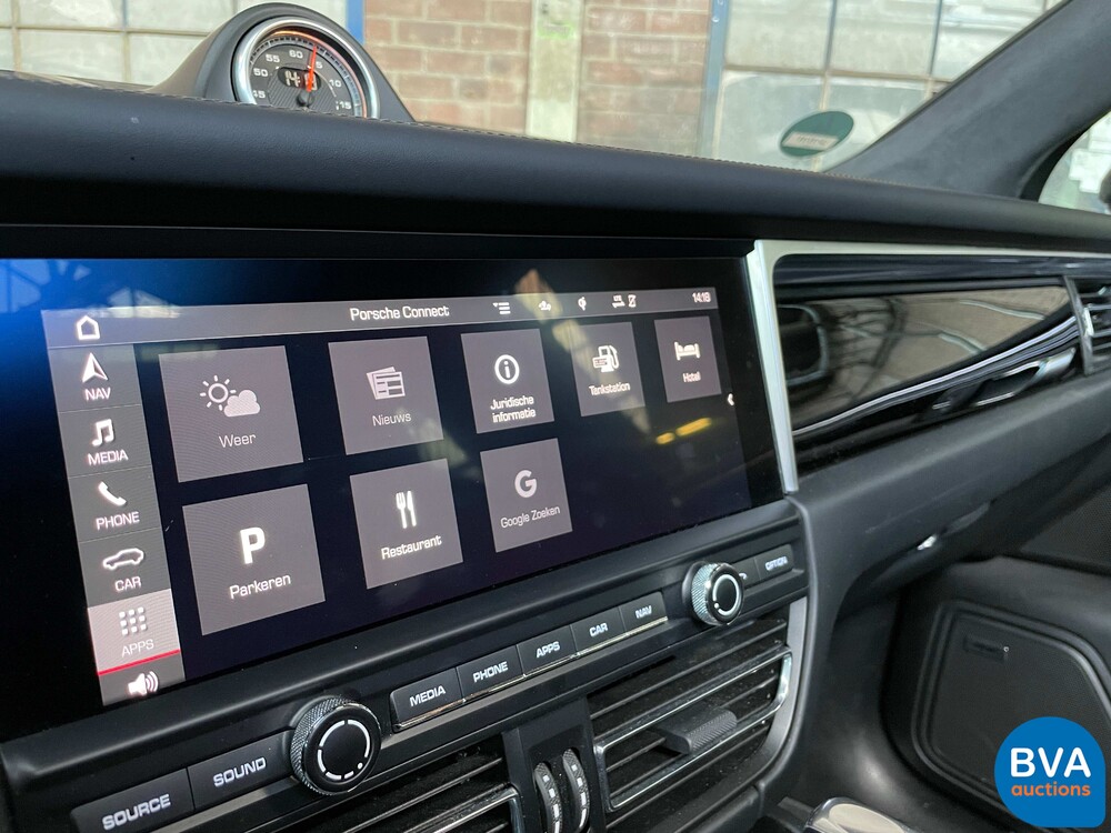 Porsche Macan Turbo 2.9 SportChrono 441PS 2020, J-177-TT.