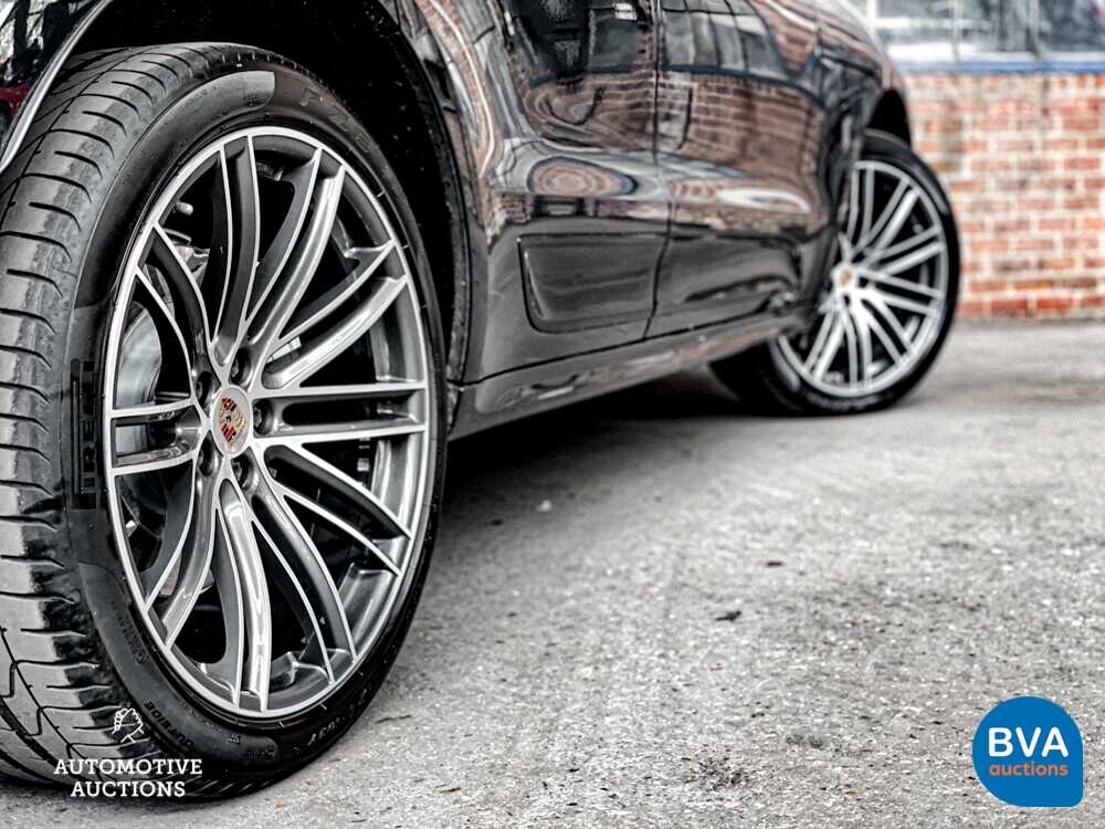Porsche Macan Turbo 2.9 SportChrono 441PS 2020, J-177-TT.