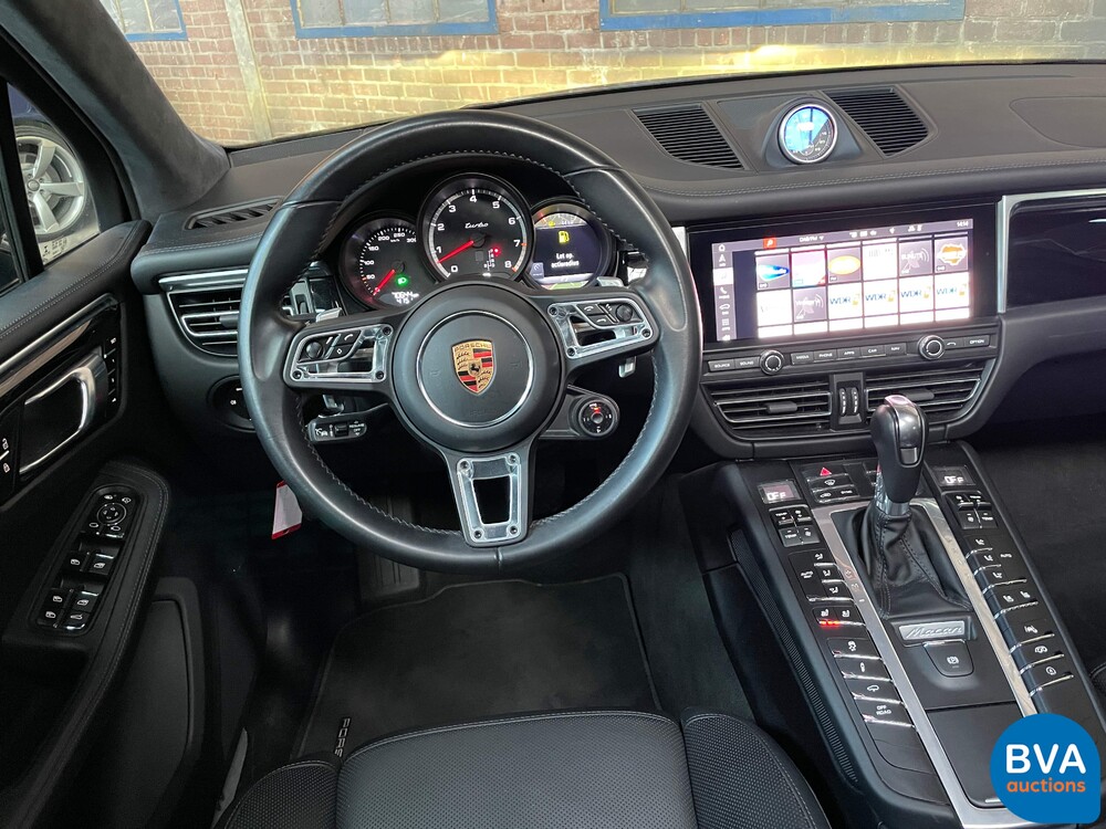 Porsche Macan Turbo 2.9 SportChrono 441PS 2020, J-177-TT.