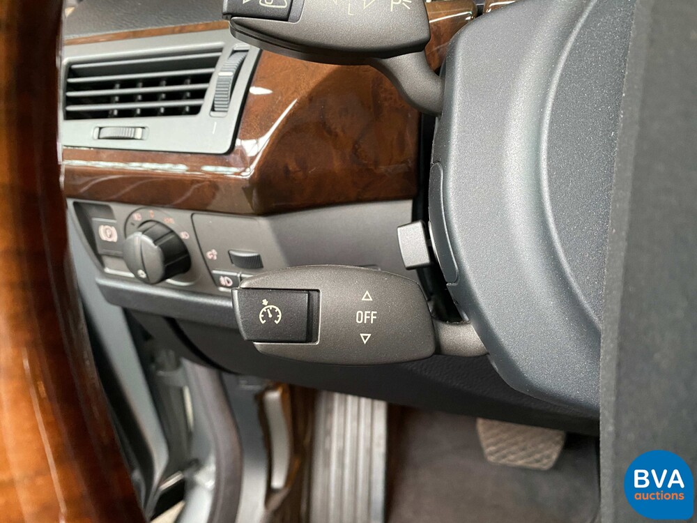 BMW 745Li Executive LANG 4.4 V8 7-serie 333pk 2003 -YOUNGTIMER-