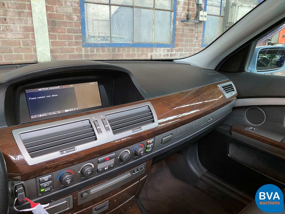 BMW 745Li Executive LANG 4.4 V8 7-serie 333pk 2003 -YOUNGTIMER-