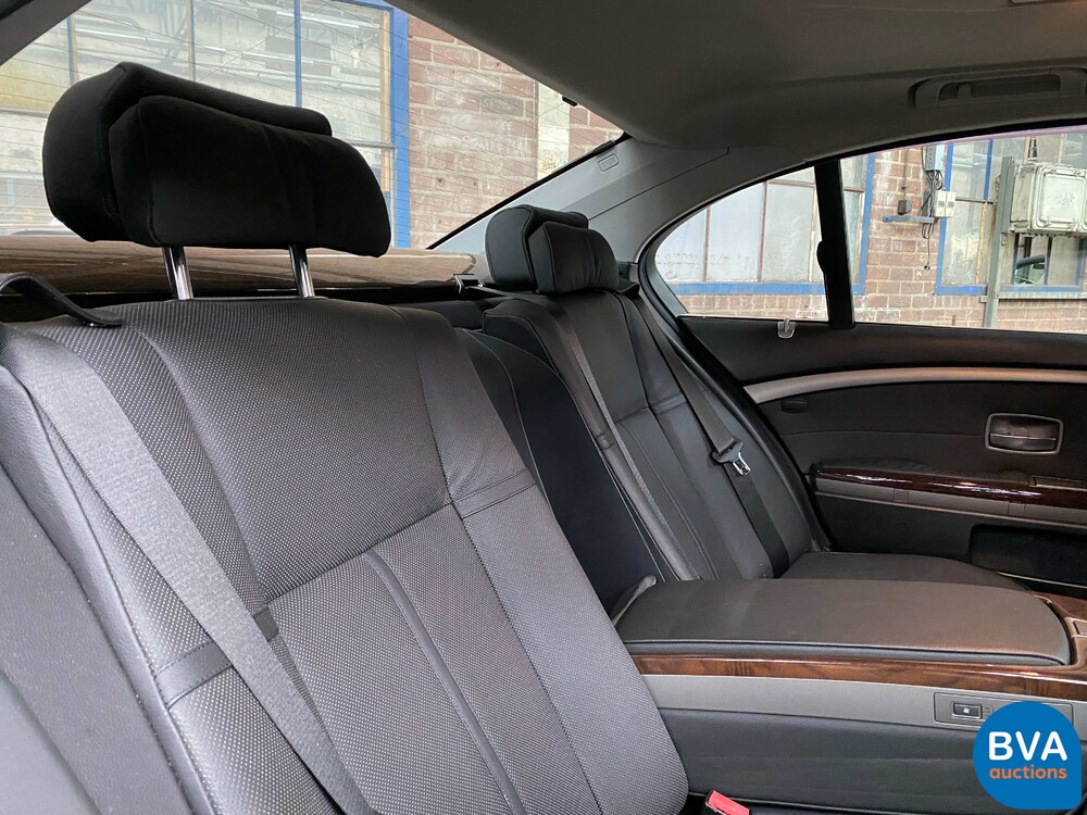 BMW 745Li Executive LANG 4.4 V8 7-serie 333pk 2003 -YOUNGTIMER-