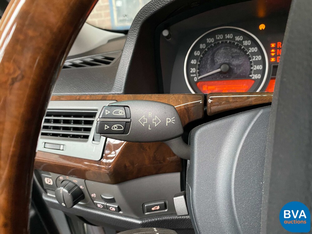 BMW 745Li Executive LANG 4.4 V8 7-serie 333pk 2003 -YOUNGTIMER-