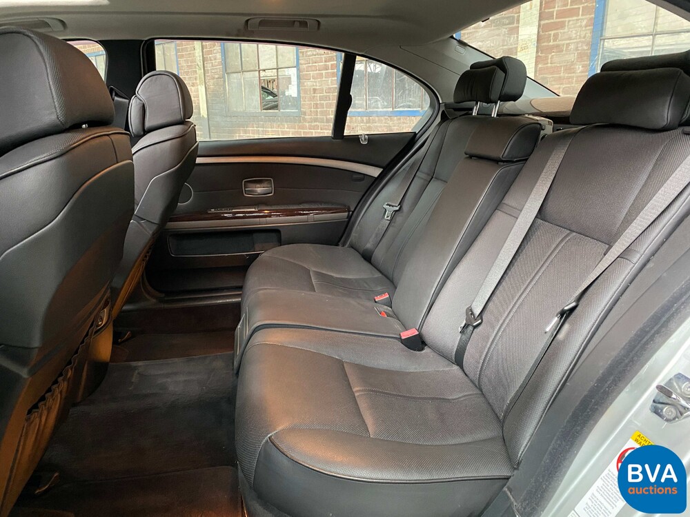 BMW 745Li Executive LANG 4.4 V8 7-serie 333pk 2003 -YOUNGTIMER-