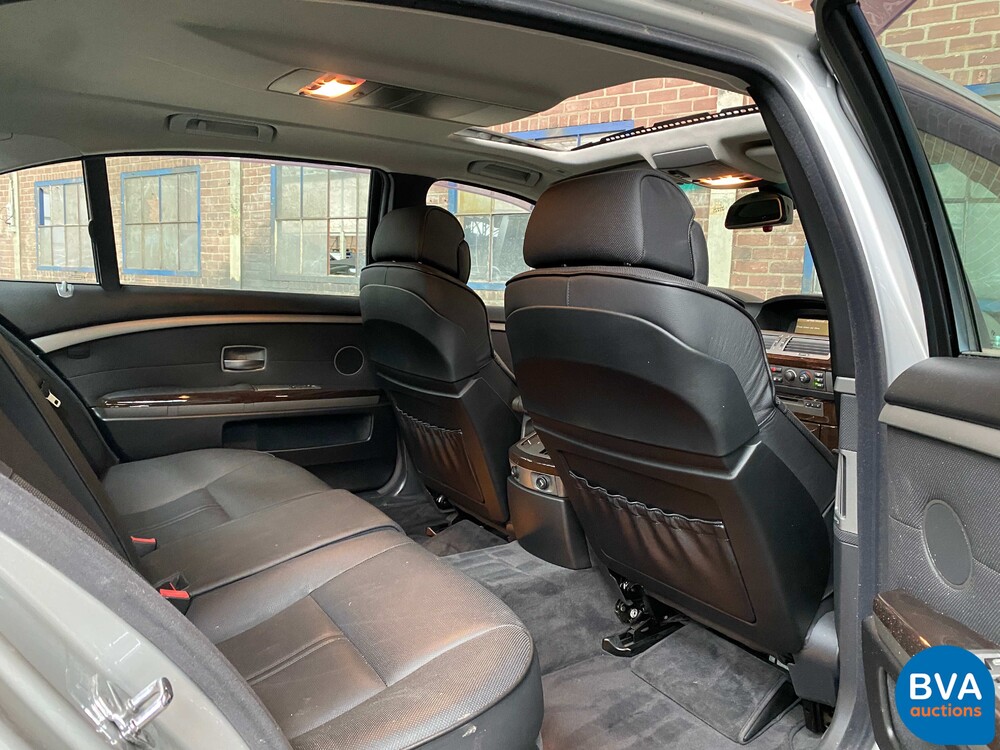 BMW 745Li Executive LANG 4.4 V8 7-serie 333pk 2003 -YOUNGTIMER-