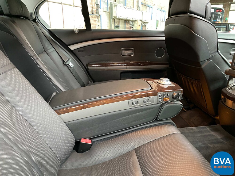 BMW 745Li Executive LANG 4.4 V8 7-serie 333pk 2003 -YOUNGTIMER-