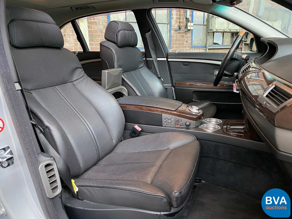 BMW 745Li Executive LANG 4.4 V8 7-serie 333pk 2003 -YOUNGTIMER-