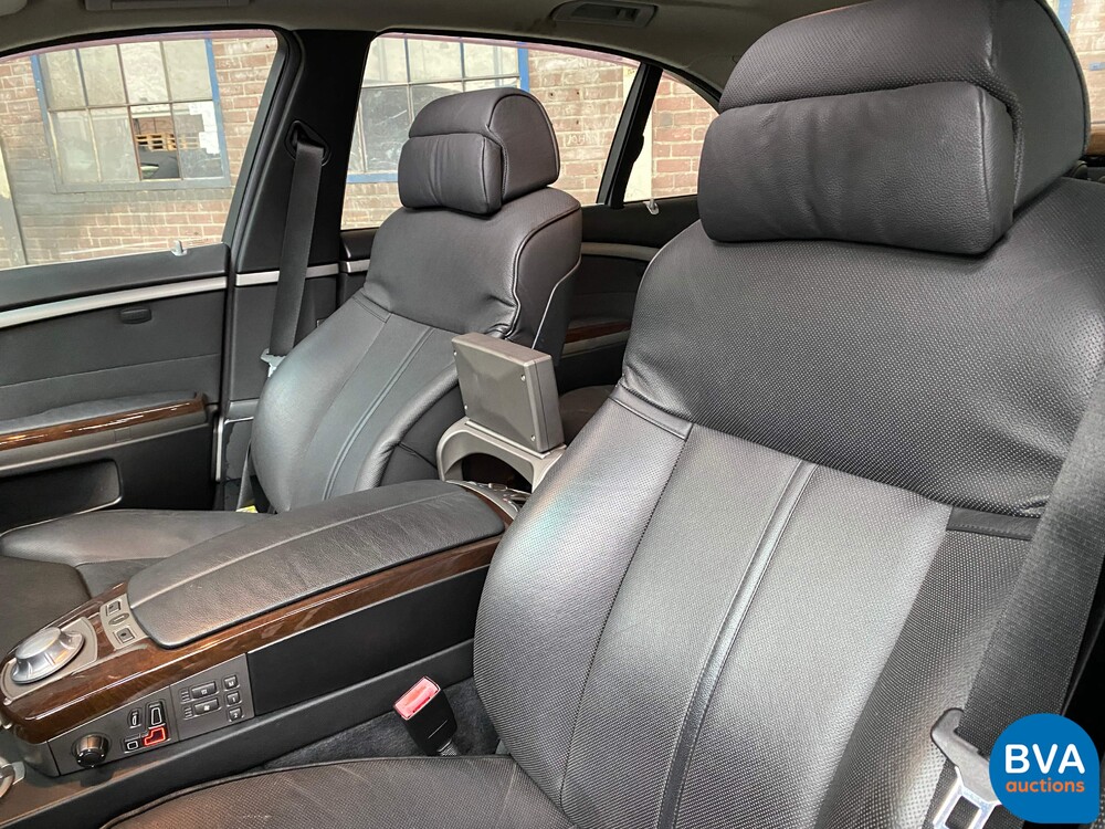 BMW 745Li Executive LANG 4.4 V8 7-serie 333pk 2003 -YOUNGTIMER-