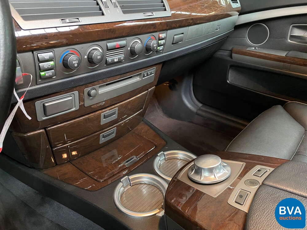 BMW 745Li Executive LANG 4.4 V8 7-serie 333pk 2003 -YOUNGTIMER-