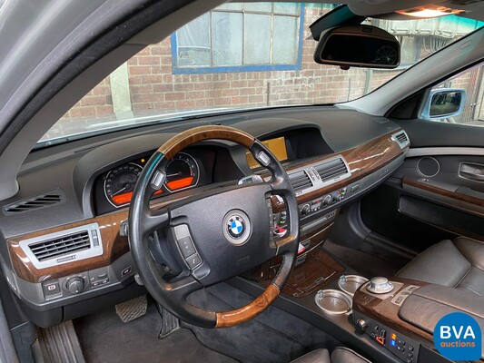 BMW 745Li Executive LONG 4.4 V8 7-series 333hp 2003 -YOUNGTIMER-.