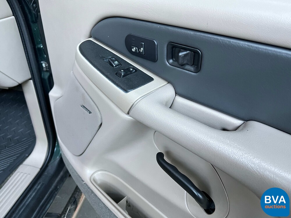 Chevrolet Avalanche 5.3 1500 287pk 2003 -Org. NL-, 37-BG-LX