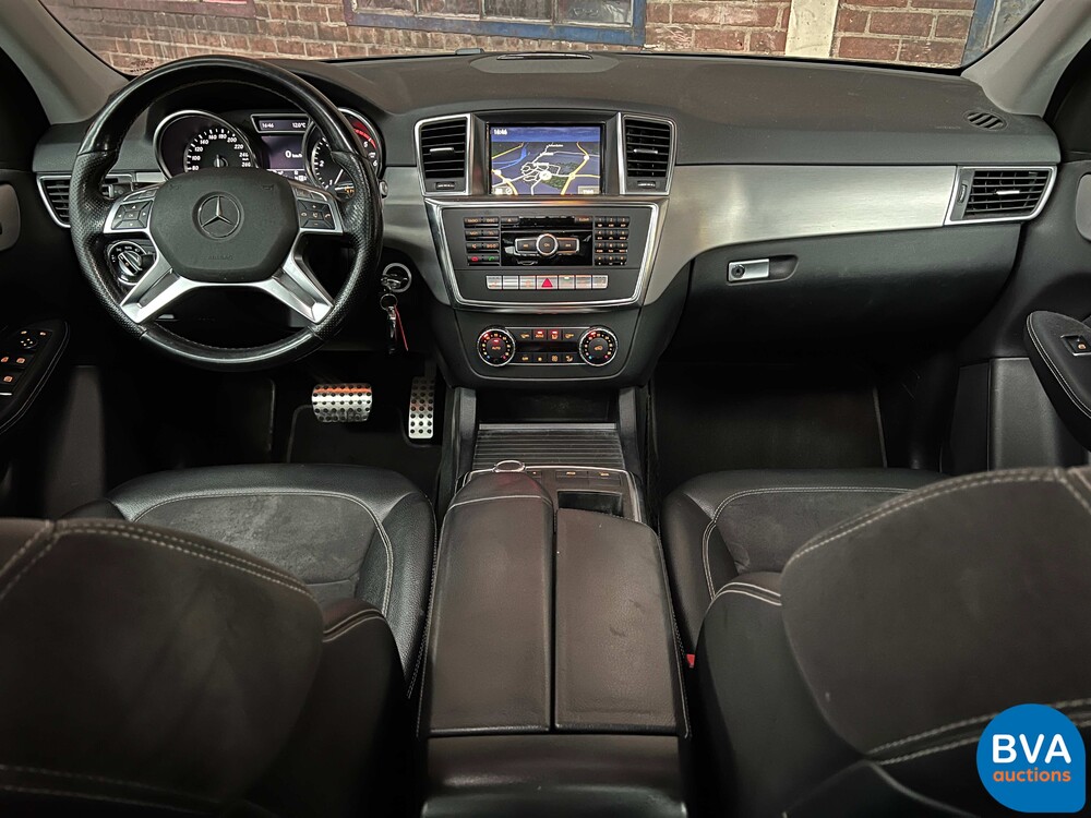 Mercedes-Benz ML350 BlueTEC Edition 1 258 PS 2012 M-Klasse, TF-398-H.