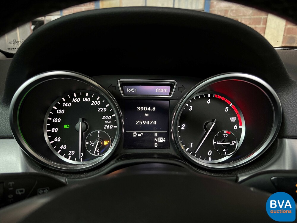 Mercedes-Benz ML350 BlueTEC Edition 1 258 PS 2012 M-Klasse, TF-398-H.