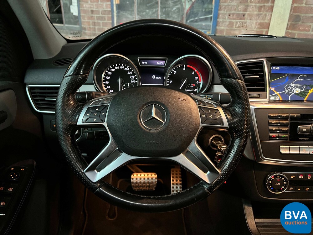 Mercedes-Benz ML350 BlueTEC Edition 1 258 PS 2012 M-Klasse, TF-398-H.