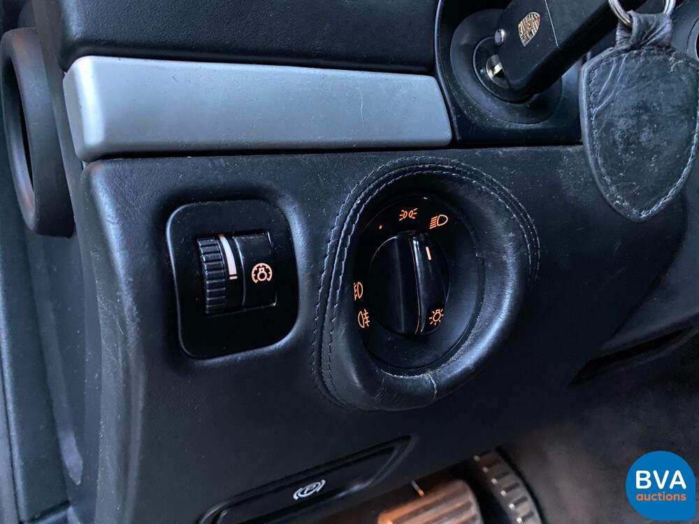 Porsche Cayenne Turbo 4.5 450hp 2004, G-722-VR.