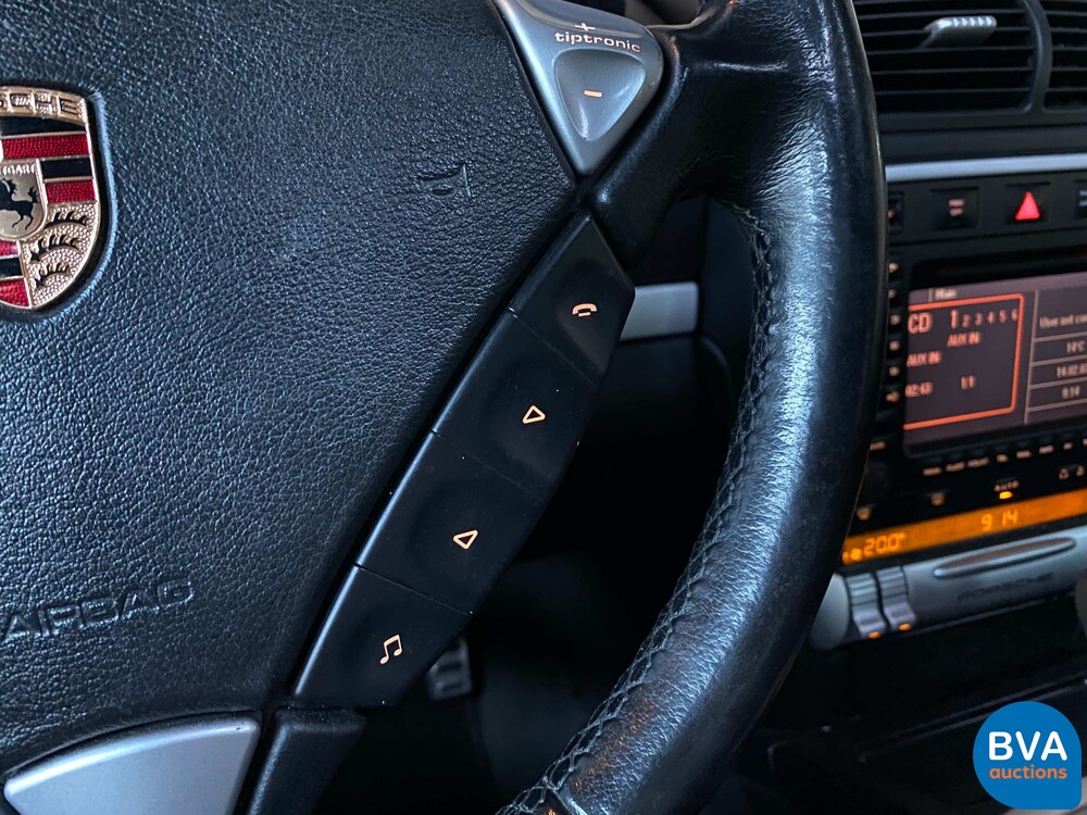 Porsche Cayenne Turbo 4.5 450hp 2004, G-722-VR.