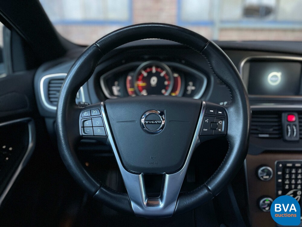 Volvo V40 2.0 D2 Nordic+ 120pk 2016, KT-159-F Orig. NL