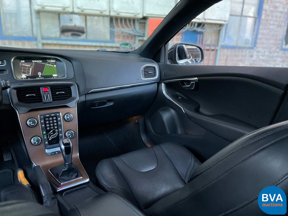 Volvo V40 2.0 D2 Nordic+ 120pk 2016, KT-159-F Orig. NL