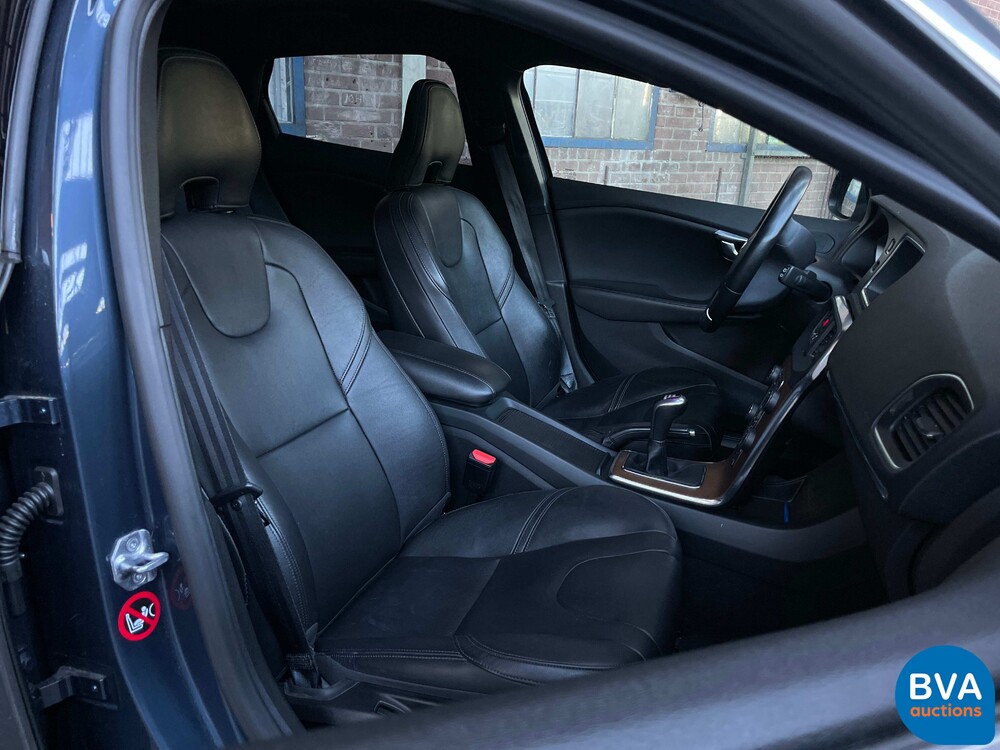 Volvo V40 2.0 D2 Nordic+ 120pk 2016, KT-159-F Orig. NL