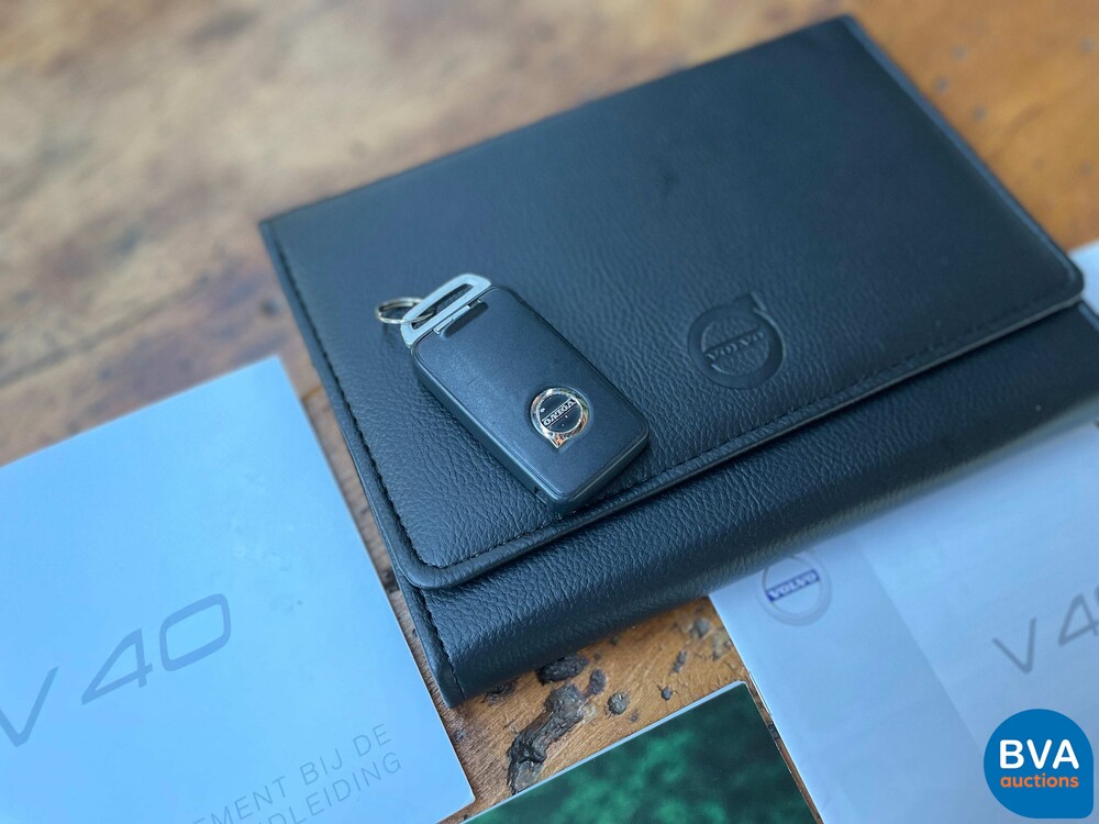 Volvo V40 2.0 D2 Nordic+ 120pk 2016, KT-159-F Orig. NL