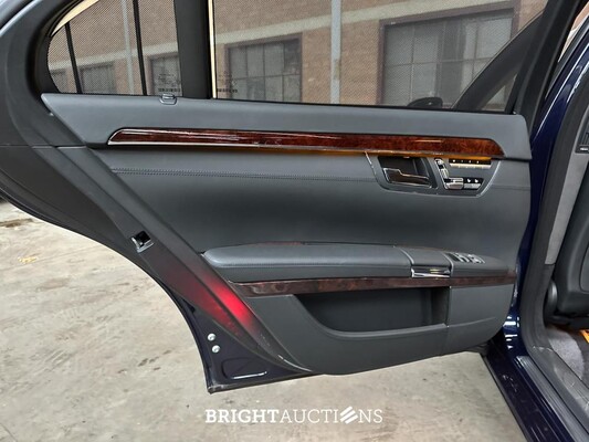 Mercedes-Benz S600 Lang 5.5 V12 517pk 2006 S-Klasse