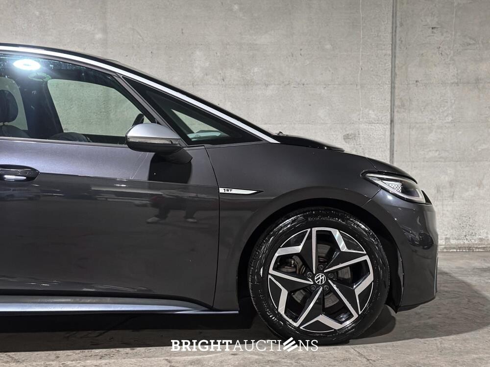 Volkswagen ID.3 First Plus 58 kWh 204pk 2020 (Origineel-NL + 1e Eigenaar), J-864-VJ