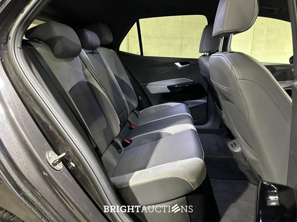 Volkswagen ID.3 First Plus 58 kWh 204pk 2020 (Origineel-NL + 1e Eigenaar), J-864-VJ