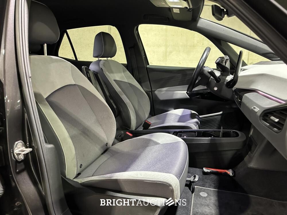 Volkswagen ID.3 First Plus 58 kWh 204pk 2020 (Origineel-NL + 1e Eigenaar), J-864-VJ